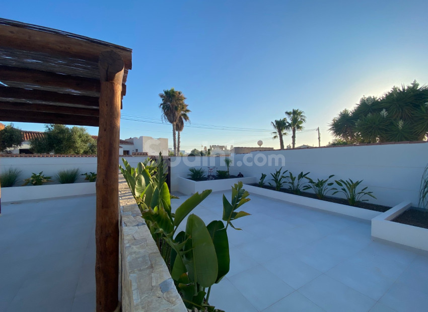 Bruktbolig - Villa -
TORREVIEJA - Torreta Florida