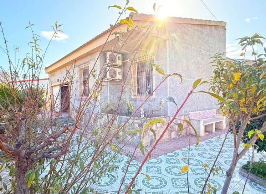 Bruktbolig - Villa -
Torrevieja