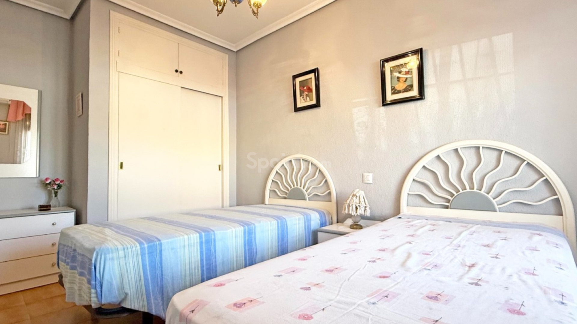 Bruktbolig - Villa -
Torrevieja