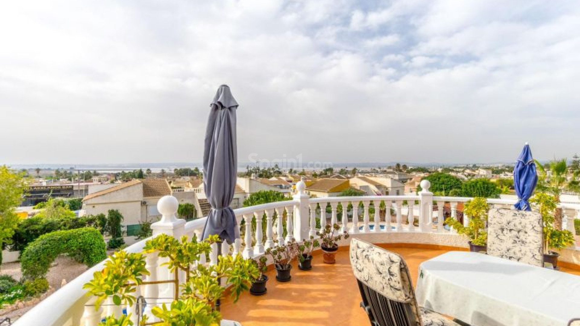 Bruktbolig - Villa -
Torrevieja