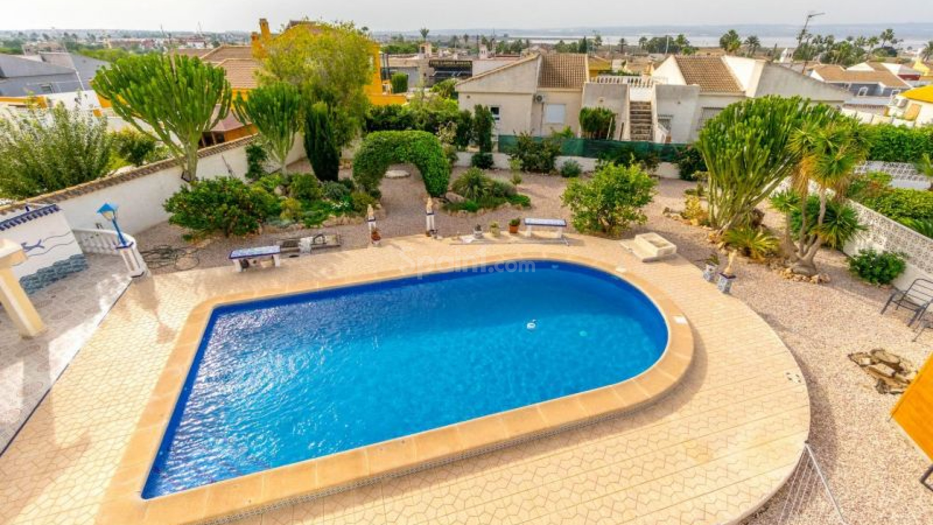 Bruktbolig - Villa -
Torrevieja