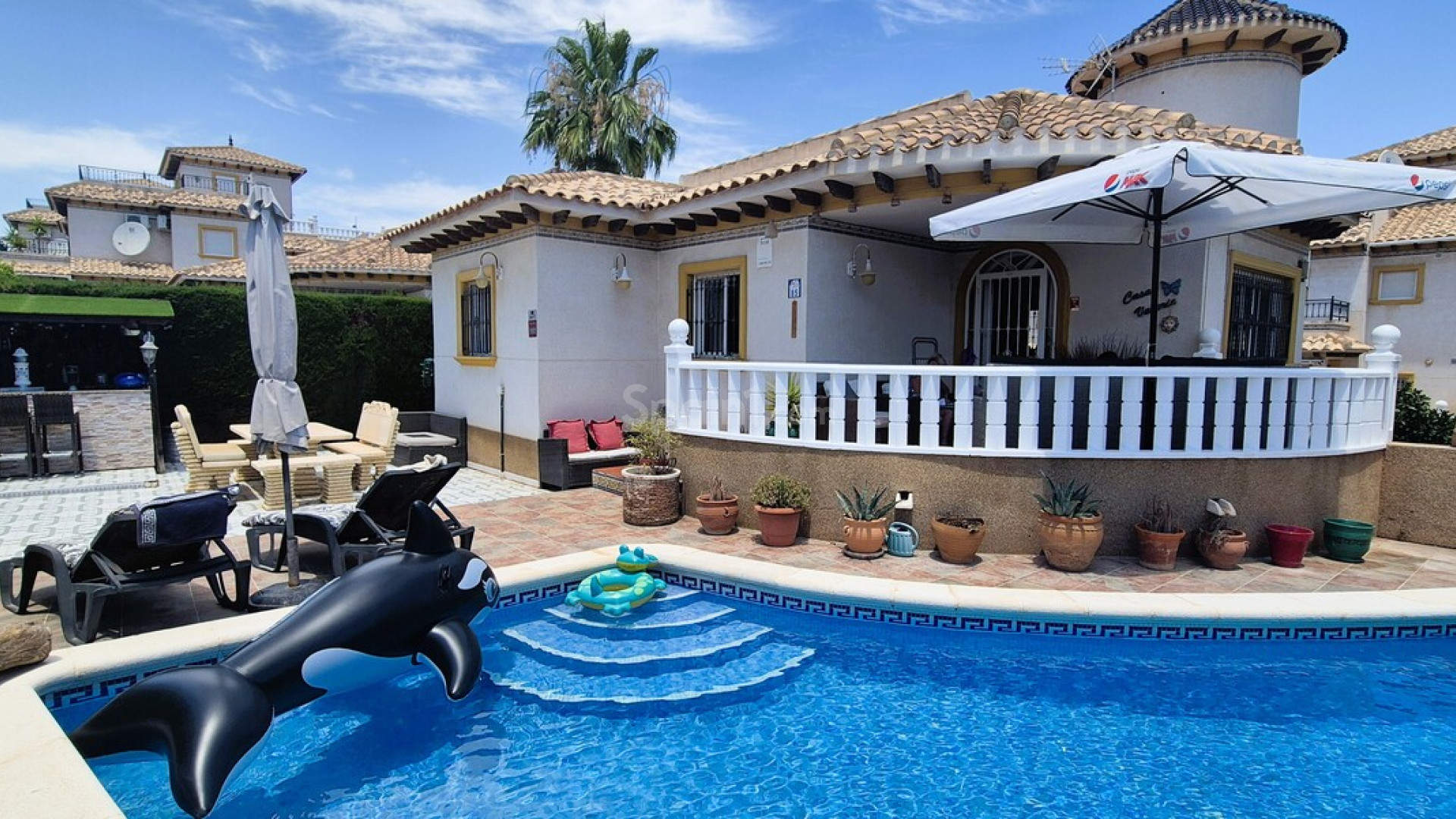 Bruktbolig - Villa -
Villamartín - Costa Blanca