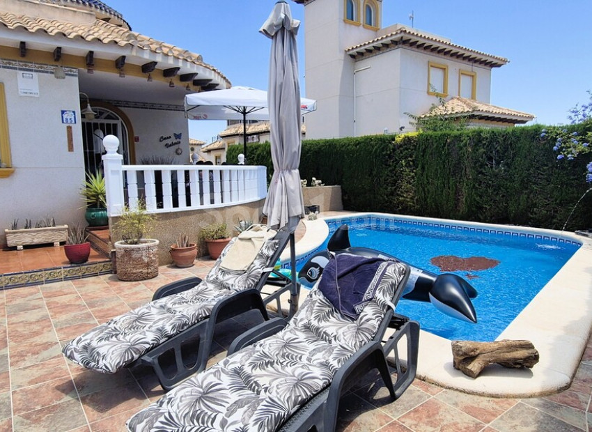 Bruktbolig - Villa -
Villamartín - Costa Blanca