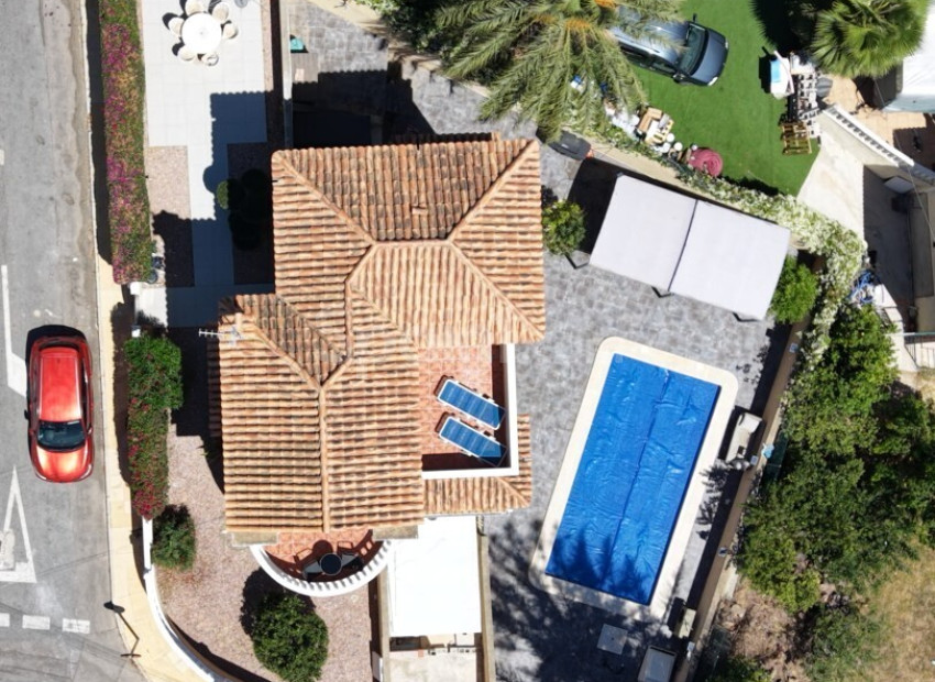 Bruktbolig - Villa -
Villamartín - Costa Blanca