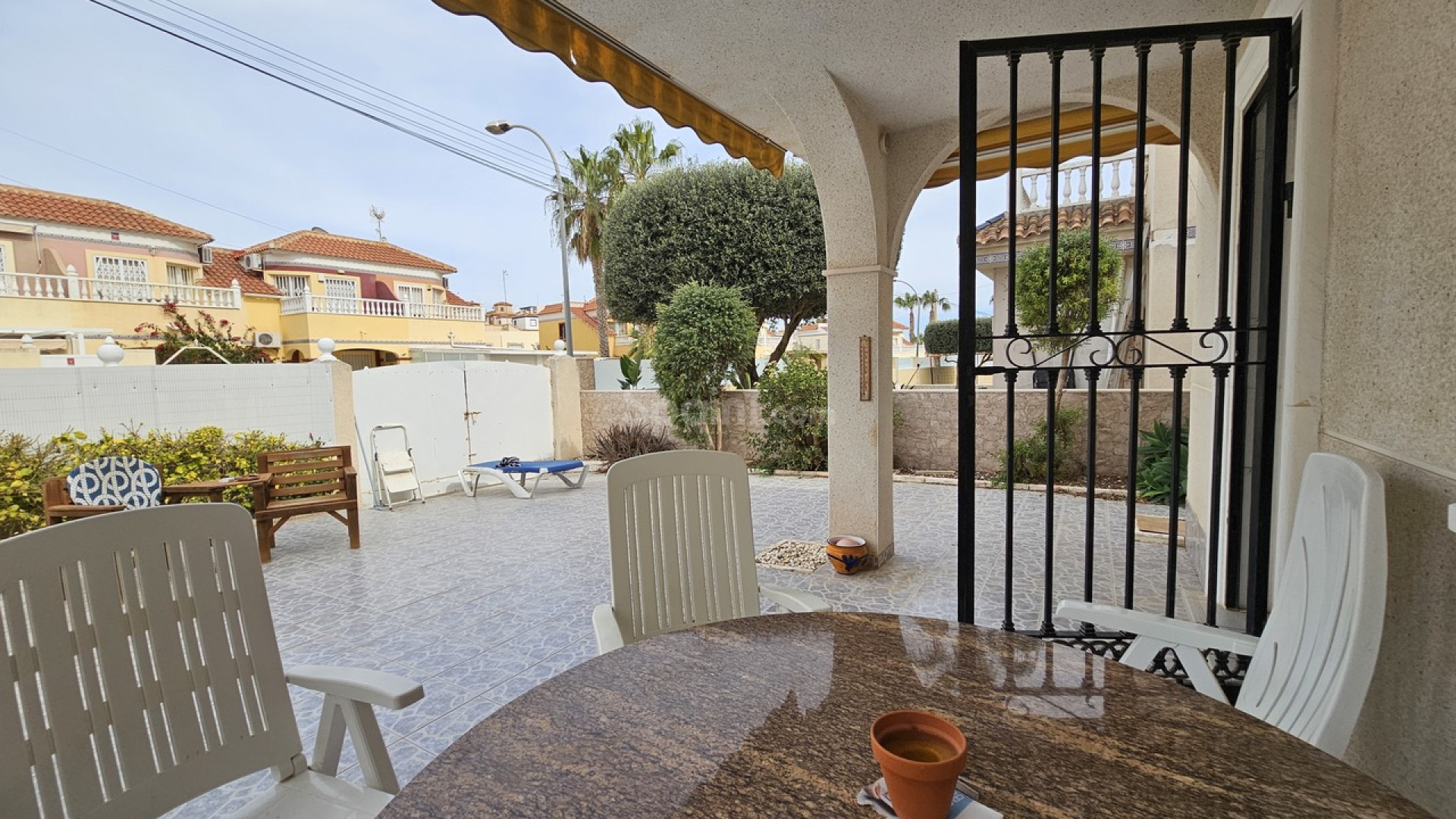 Bruktbolig - Villa -
Villamartín - Villamartin