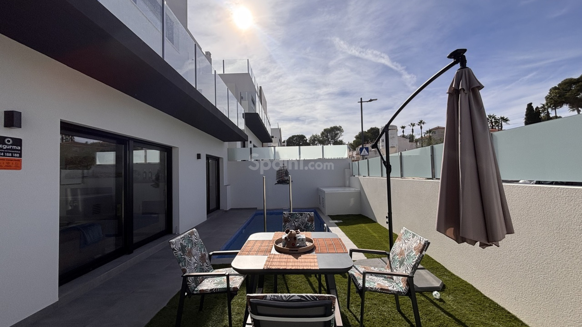 Bruktbolig - Villa -
Villamartín - Villamartin