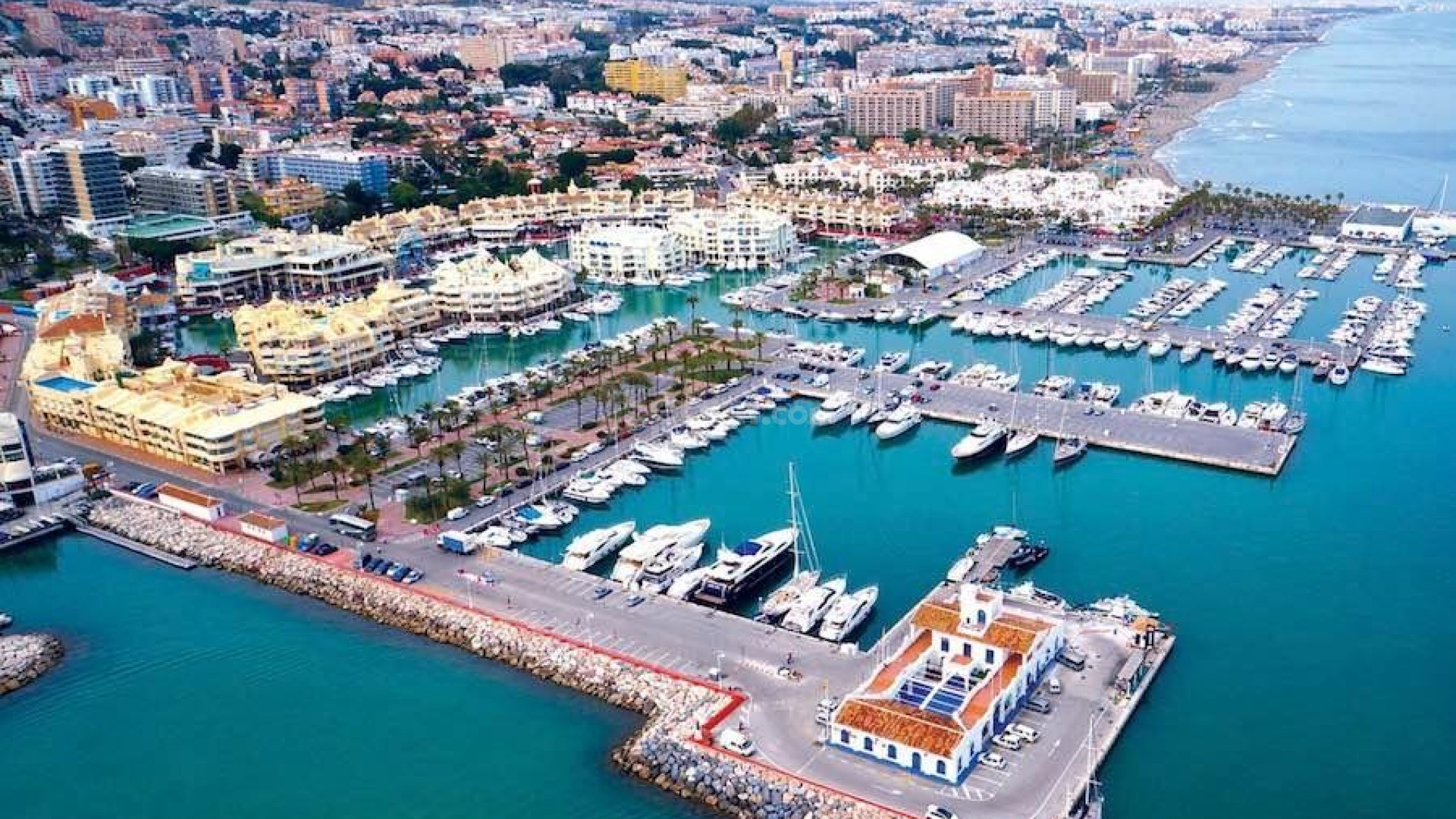 New Build - Apartment -
Benalmádena - Puerto Marina