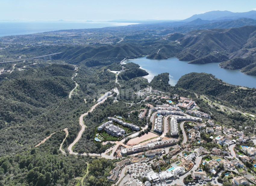 New Build - Lägenhet -
Istán - Urbaniz. Cerros del Lago