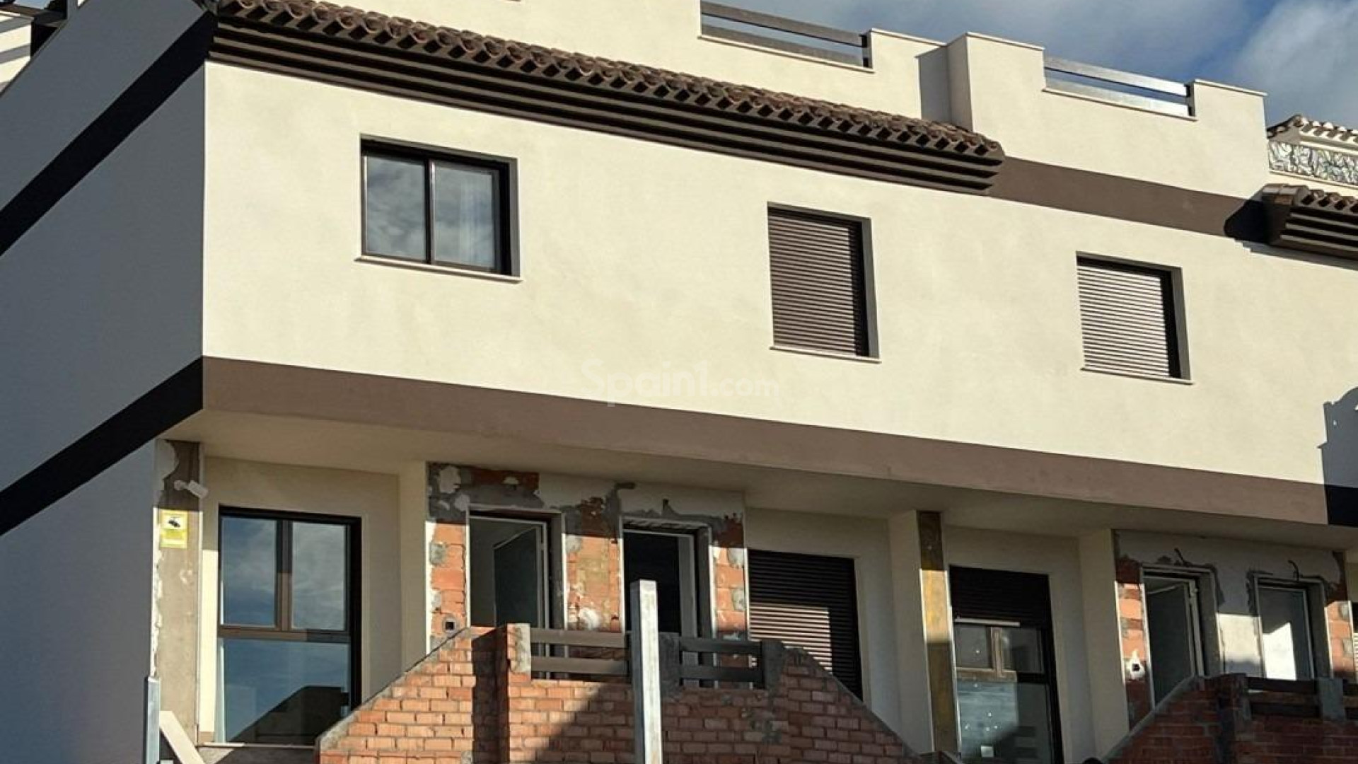 New Build - Radhus -
La Union - centro