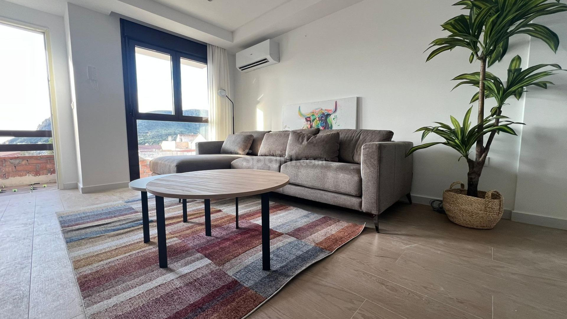 New Build - Radhus -
La Union - centro