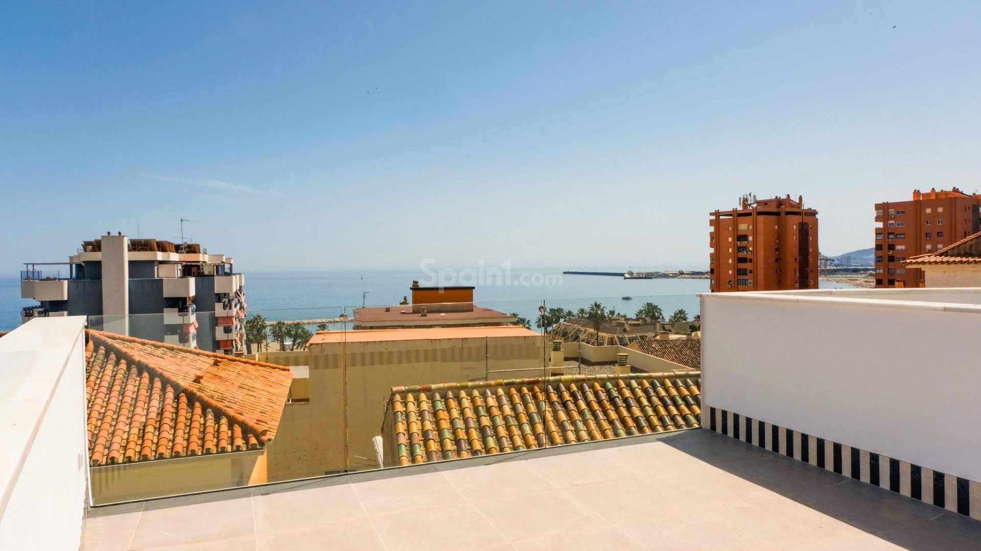 New Build - Radhus -
Málaga - Playa de la Malagueta