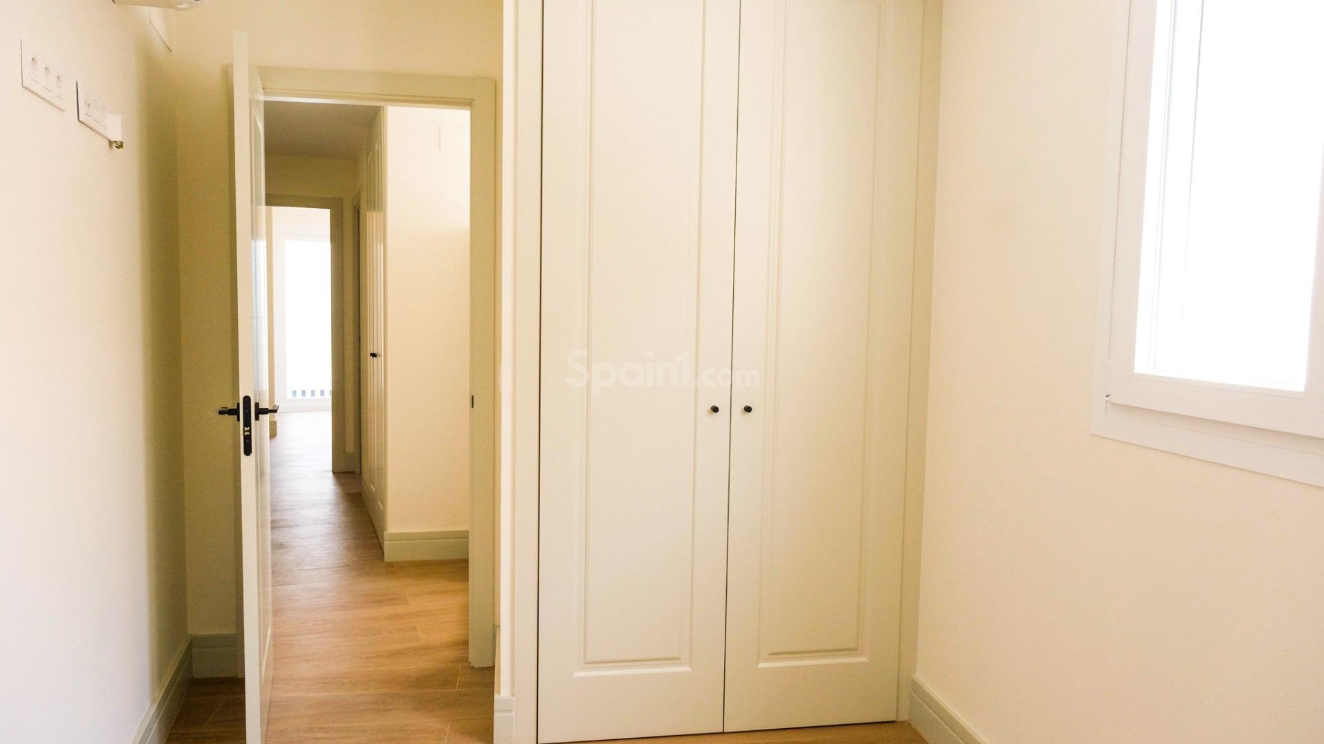 New Build - Radhus -
Málaga - Playa de la Malagueta