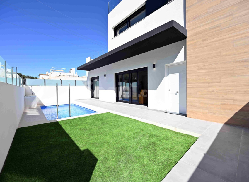 New Build - Radhus -
Orihuela Costa - Villamartin