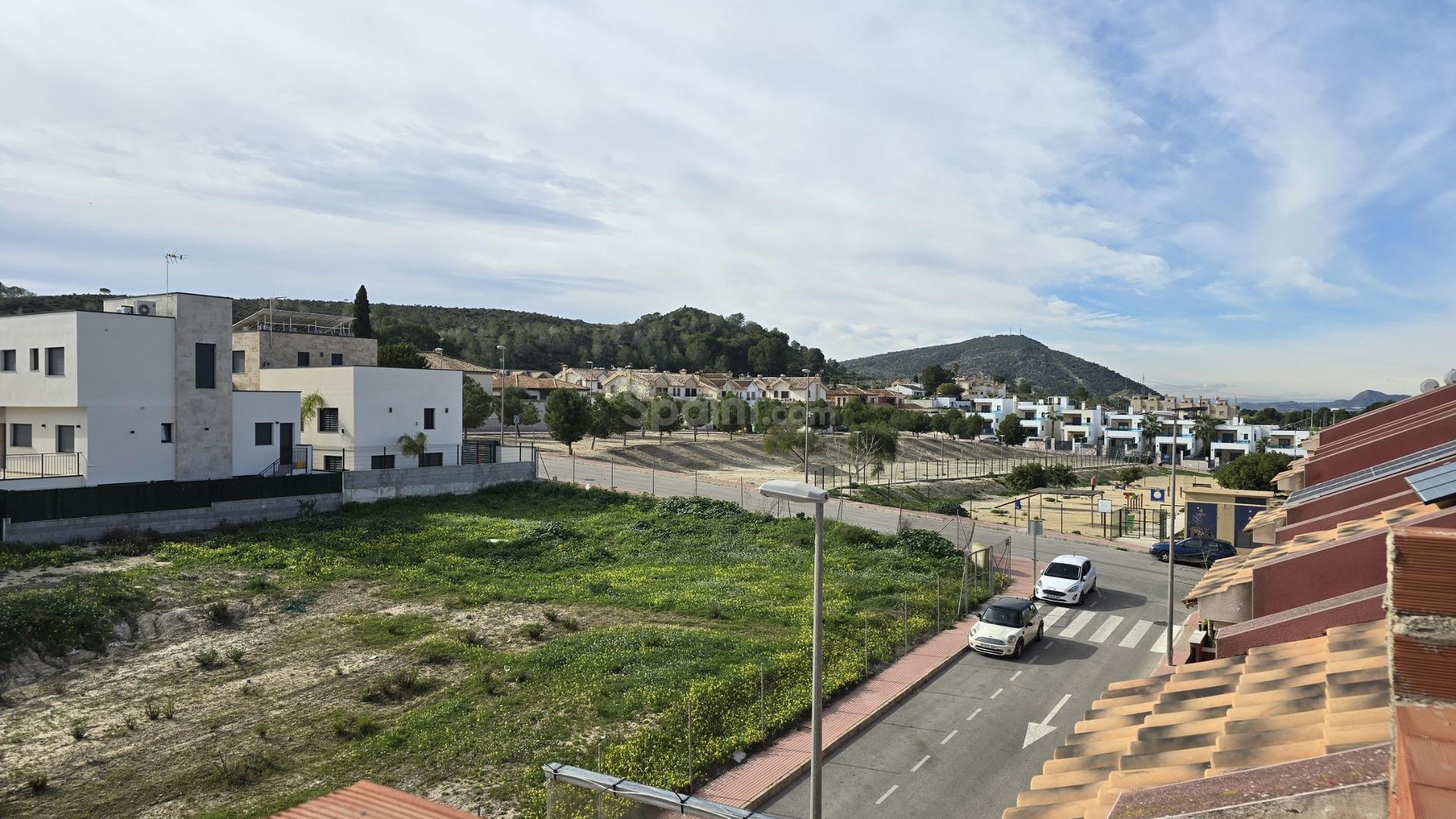 New Build - Stadthaus -
Bigastro - pueblo