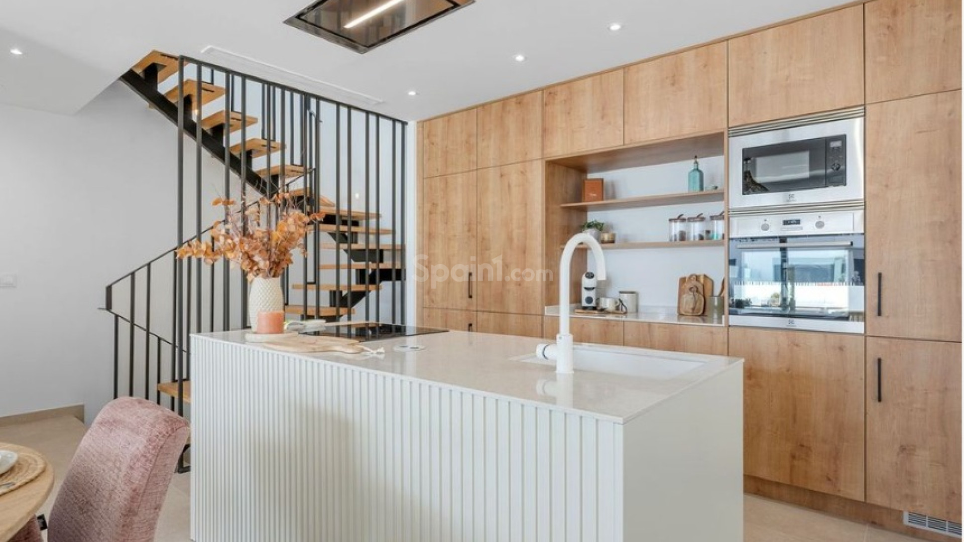 New Build - Stadthaus -
Dolores