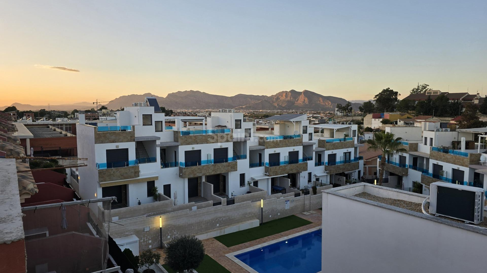 New Build - Townhouse -
Bigastro - pueblo