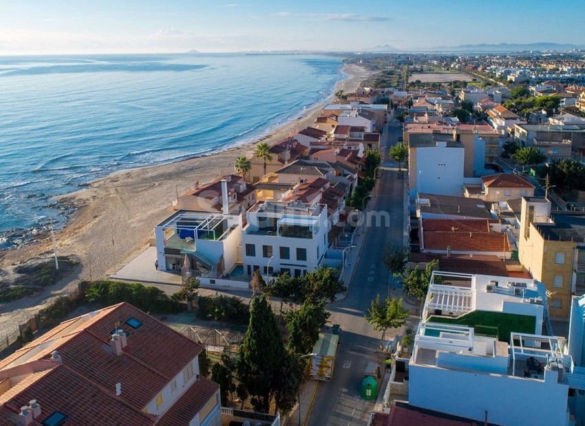 New Build - Townhouse -
Pilar de la Horadada - Torre de la Horadada