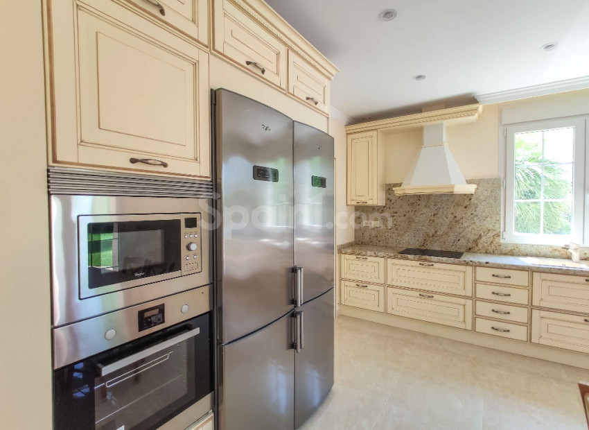 New Build - Villa -
Cabo Roig