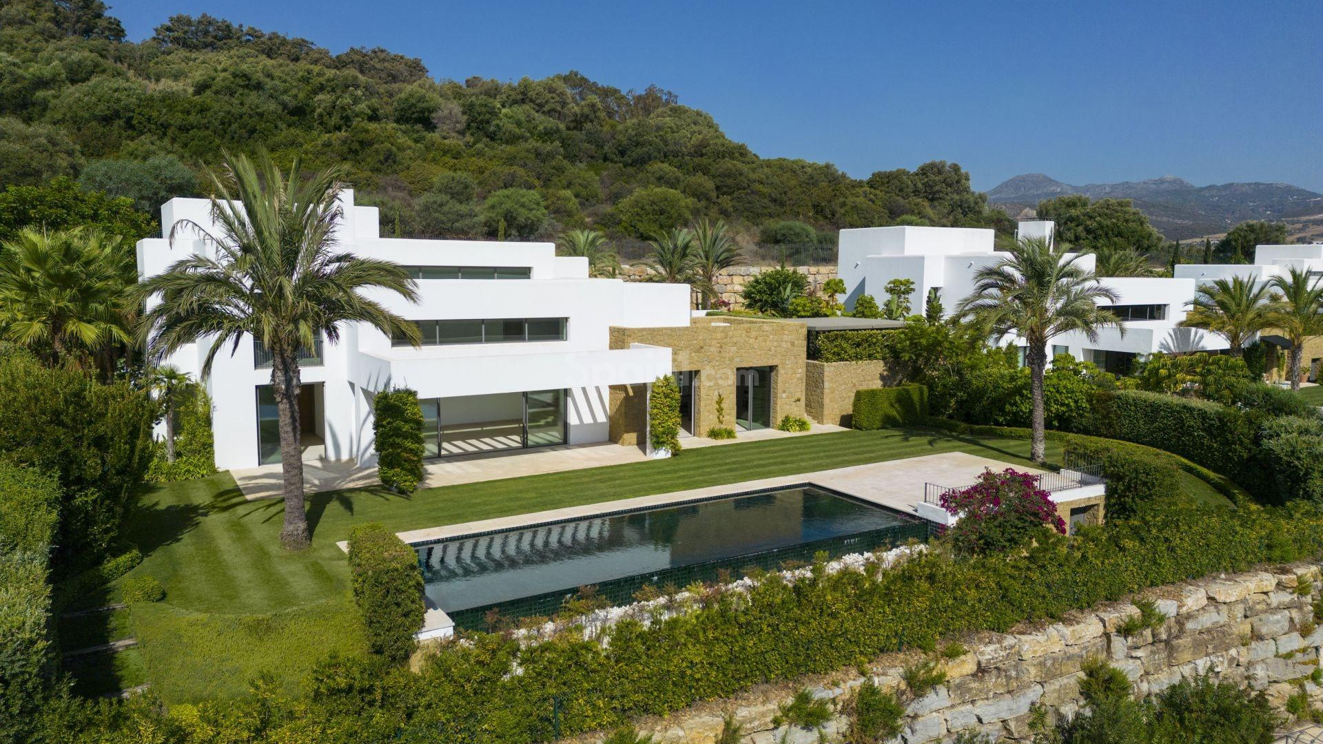 New Build - Villa -
Casares - Pedregales