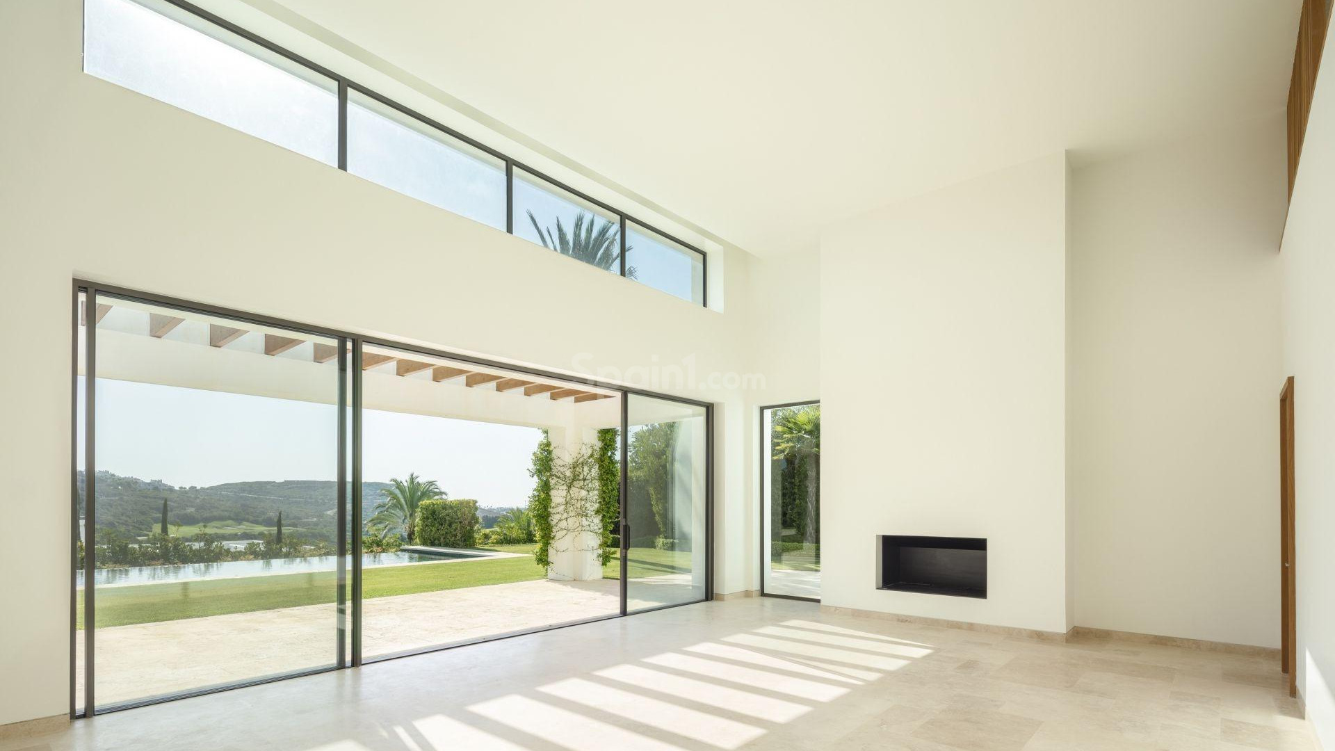 New Build - Villa -
Casares - Pedregales