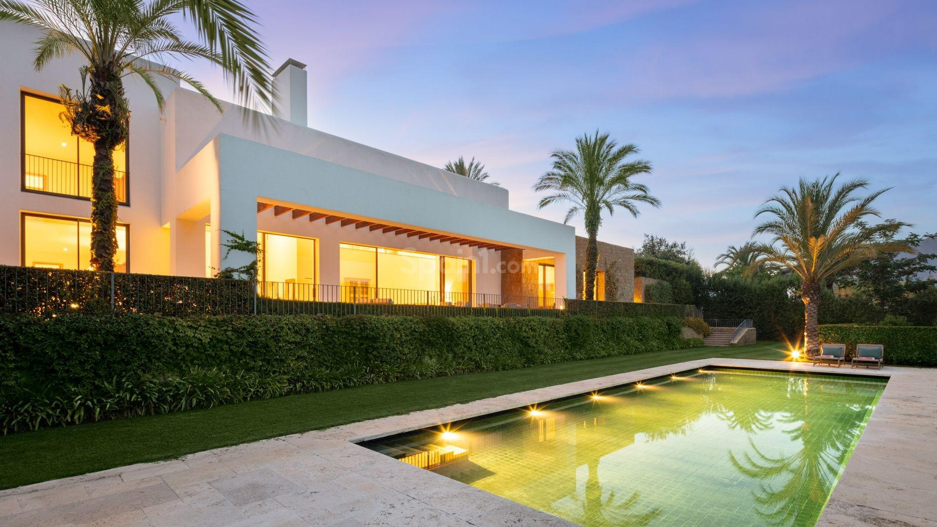 New Build - Villa -
Casares - Pedregales