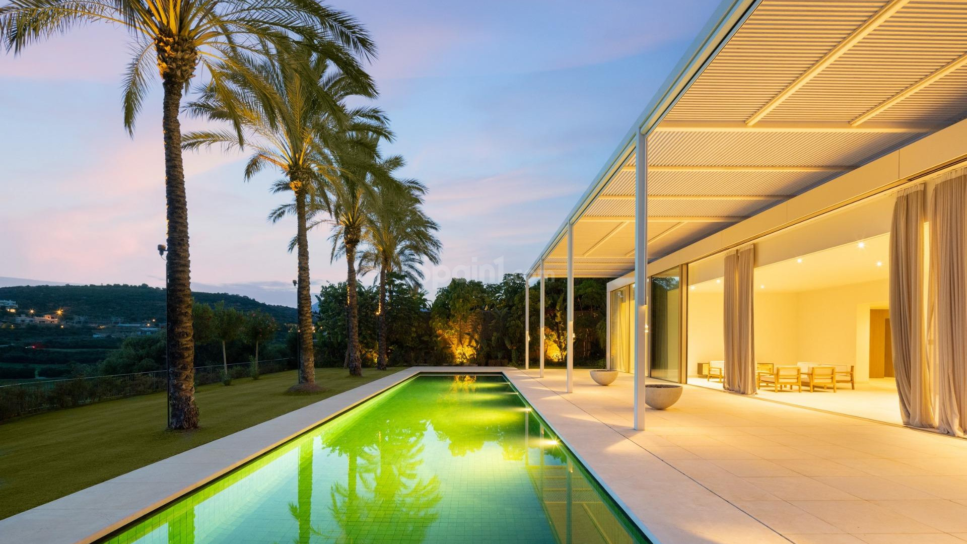 New Build - Villa -
Casares - Pedregales