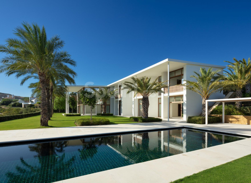 New Build - Villa -
Casares - Pedregales