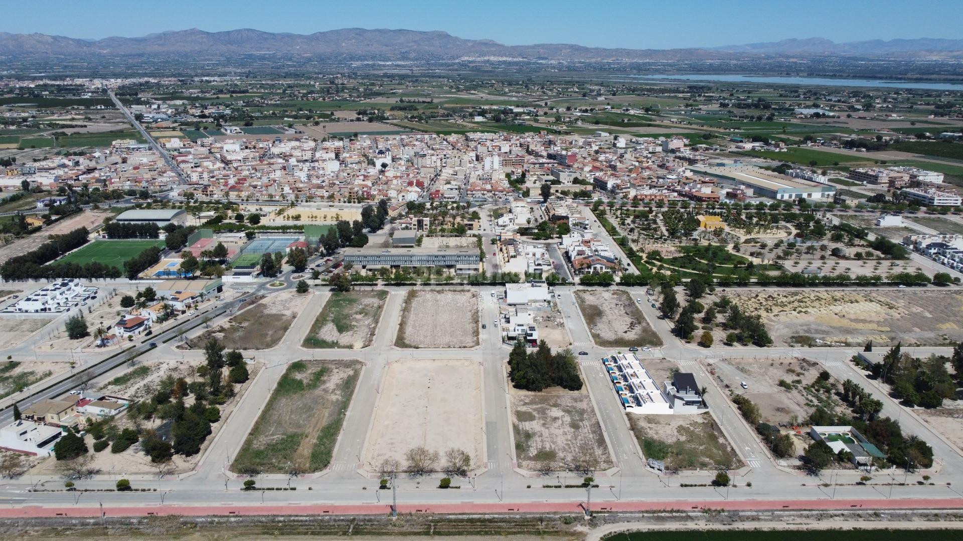 New Build - Villa -
Dolores - polideportivo