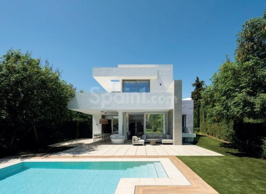 New Build - Villa -
Estepona - Paraiso Alto