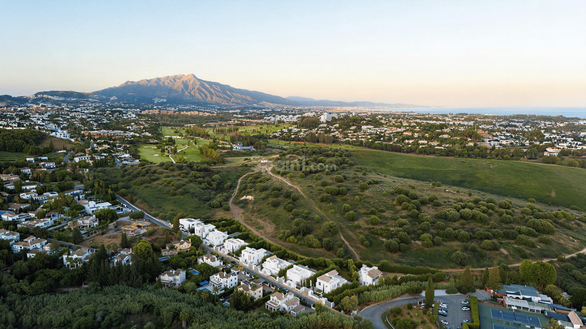 New Build - Villa -
Estepona - Paraiso Alto