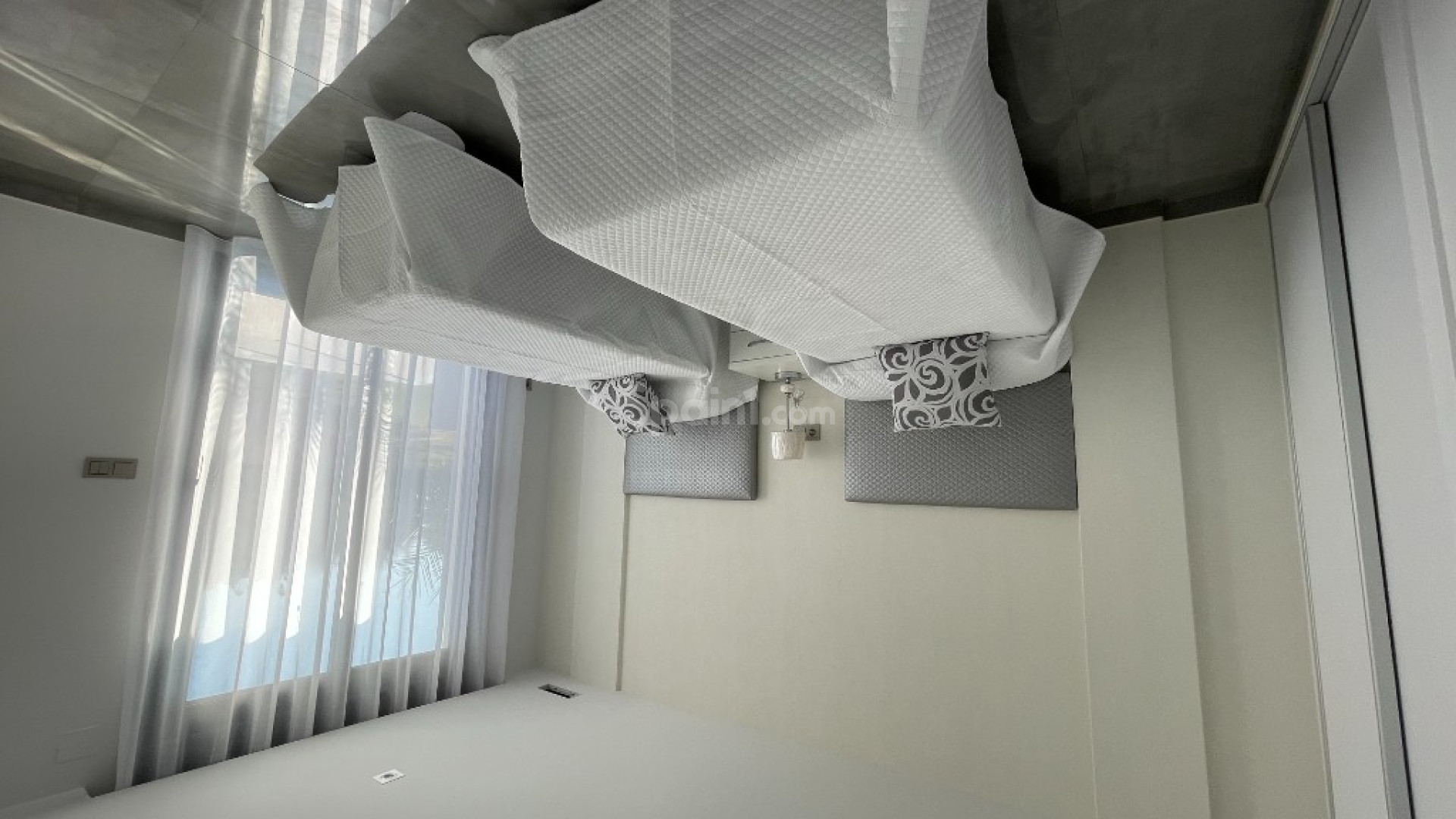 New Build - Villa -
Los Altos