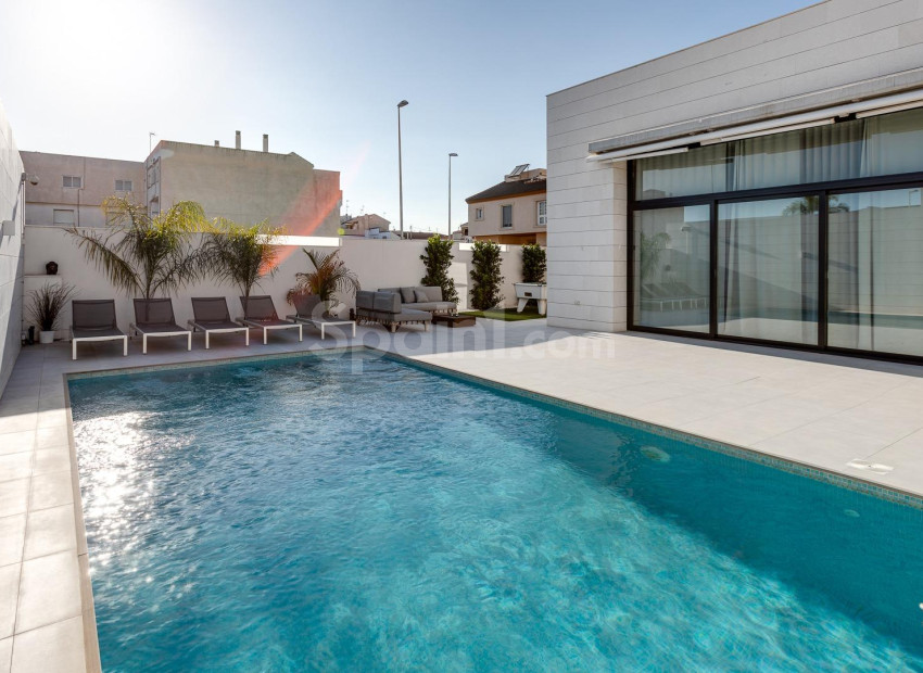 New Build - Villa -
Pilar de la Horadada