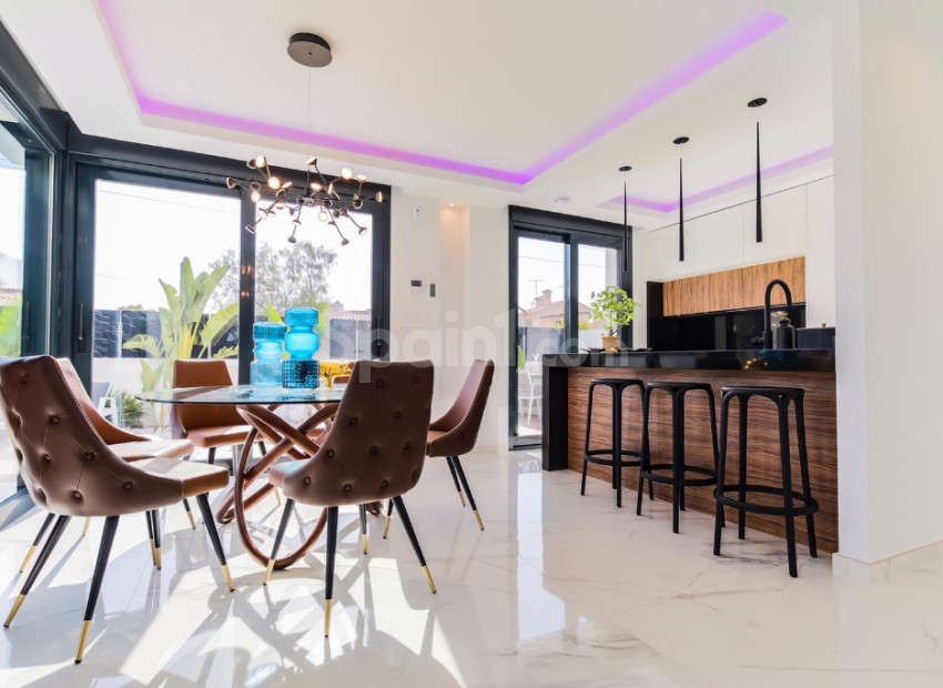 New Build - Villa -
Torrevieja