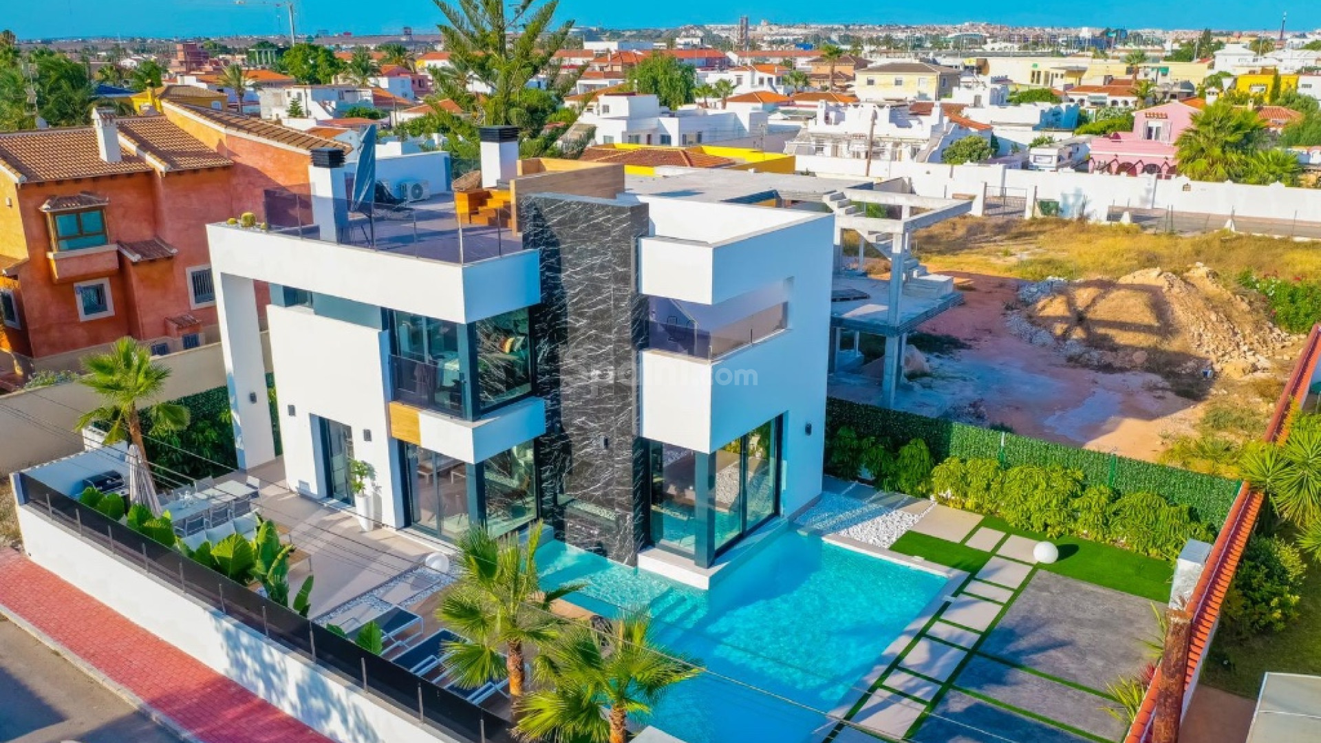 New Build - Villa -
Torrevieja