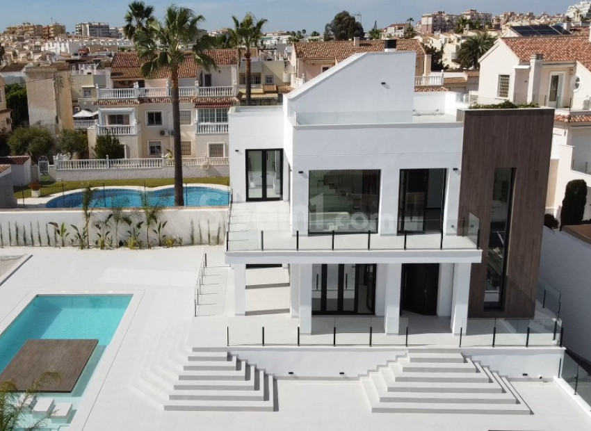 New Build - Villa -
Torrevieja
