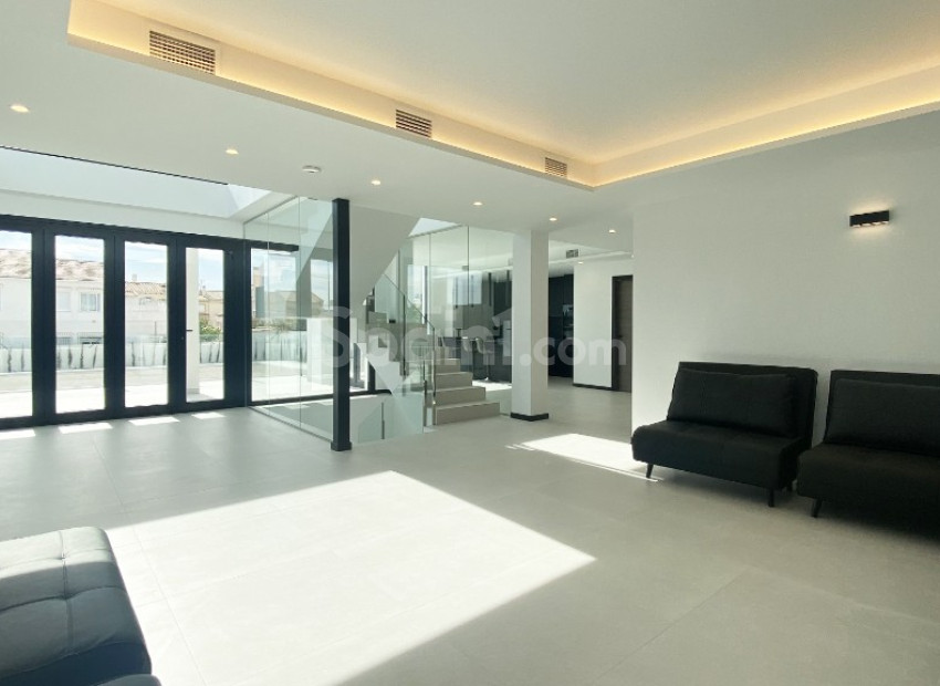 New Build - Villa -
Torrevieja