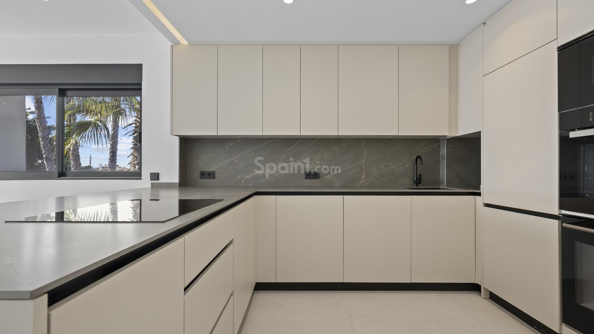 New Build - Wohnung -
Estepona - El Paraíso