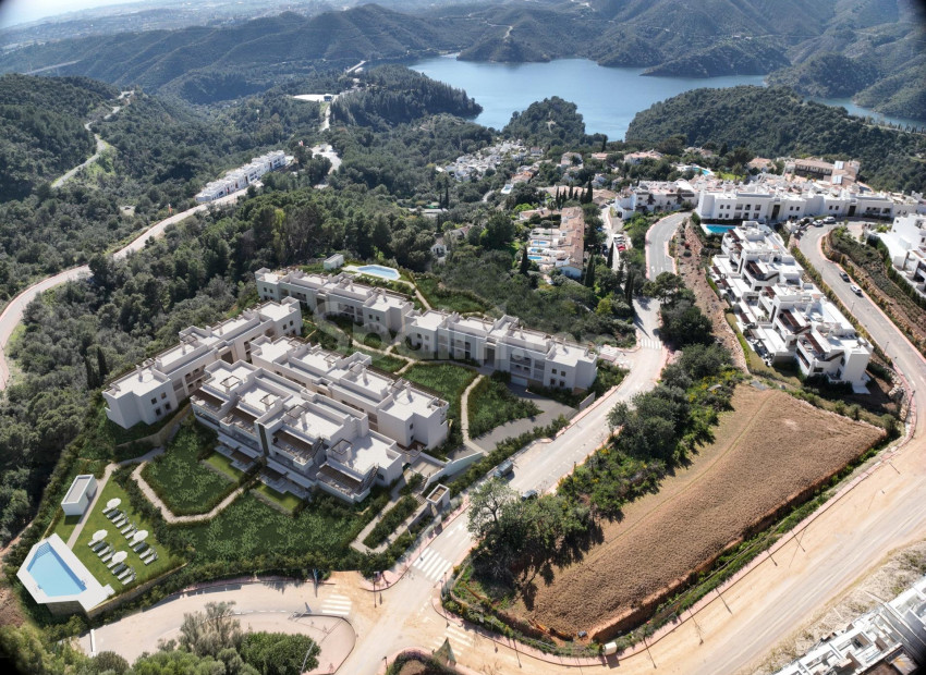 Nueva construcción  - Apartamento -
Istán - Urbaniz. Cerros del Lago