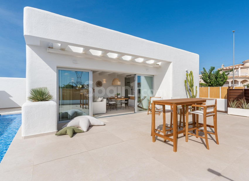 Nueva construcción  - Villa -
Dolores