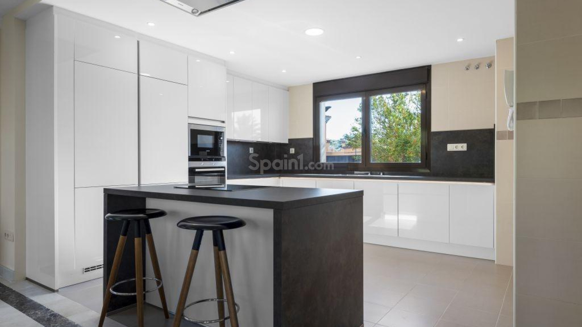 Nueva construcción  - Villa -
Estepona