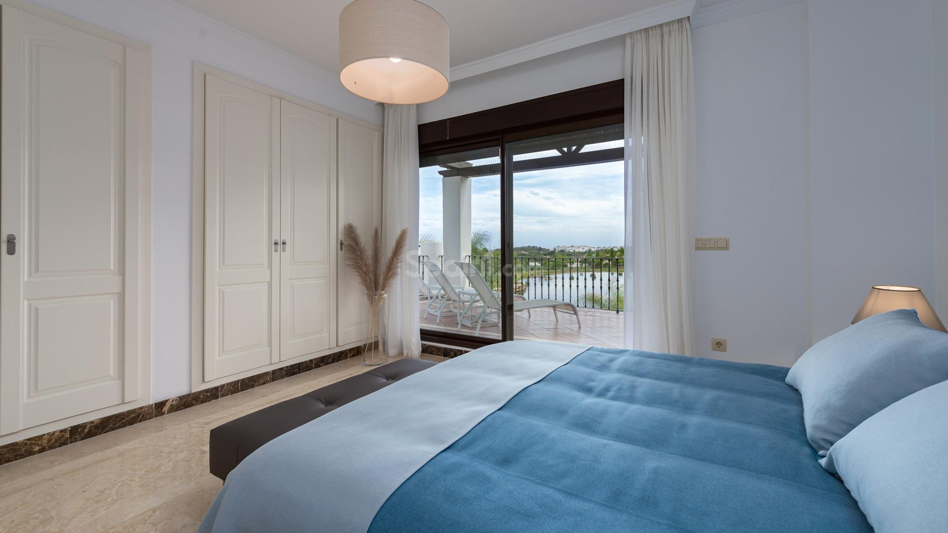 Nueva construcción  - Villa -
Estepona