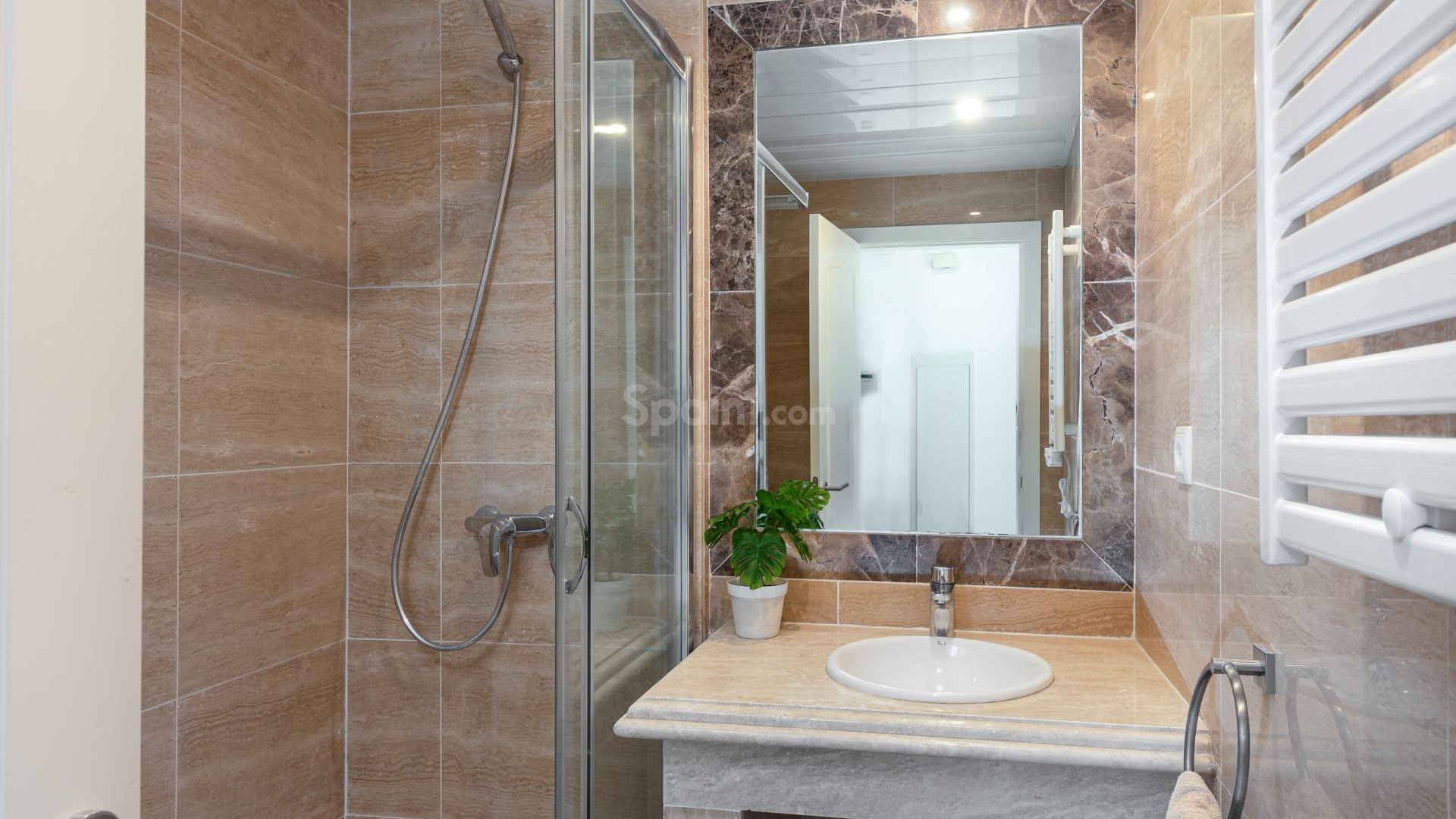 Nueva construcción  - Villa -
Estepona