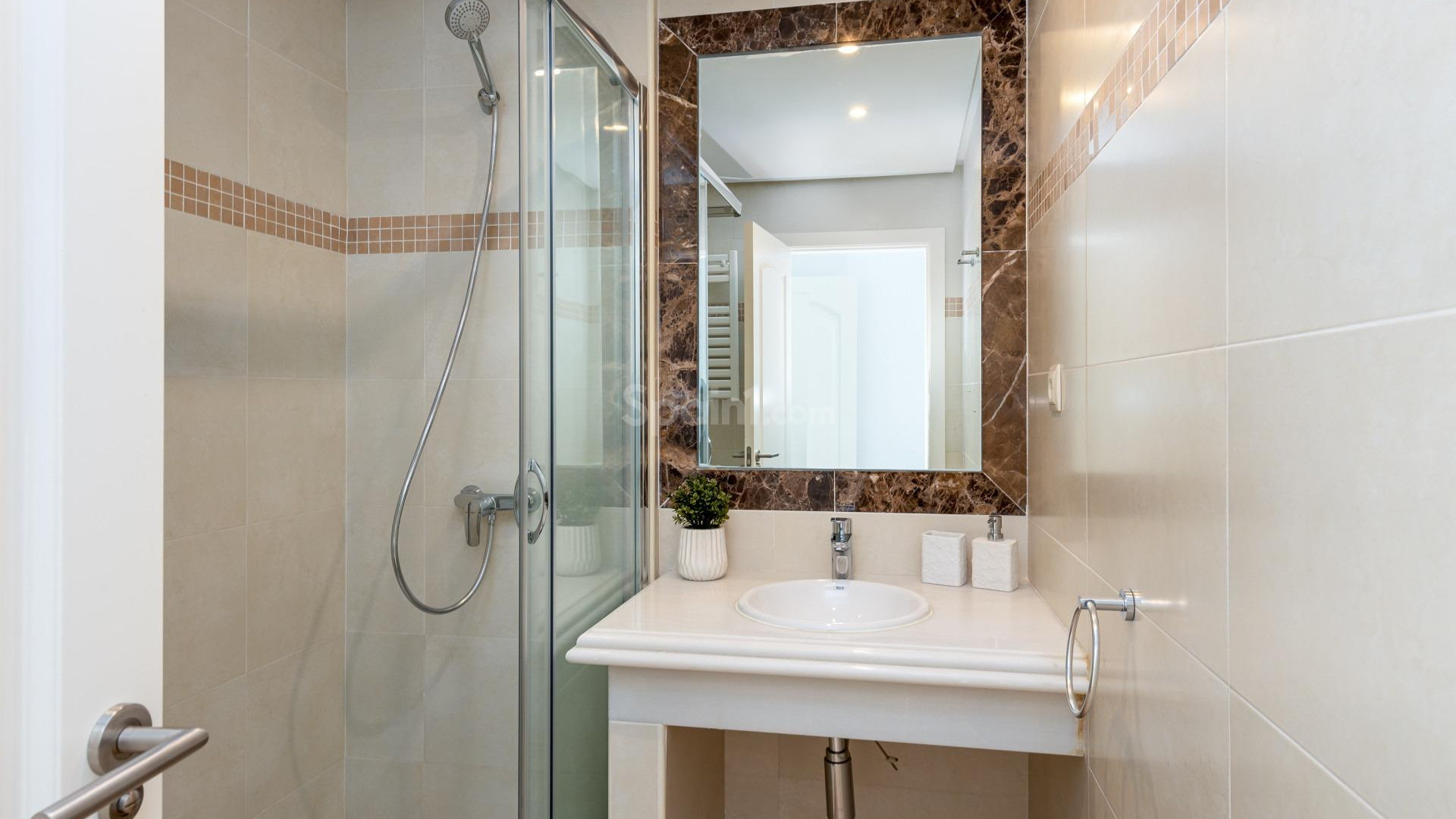 Nueva construcción  - Villa -
Estepona