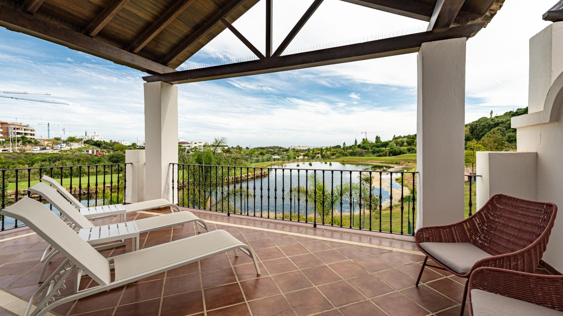 Nueva construcción  - Villa -
Estepona