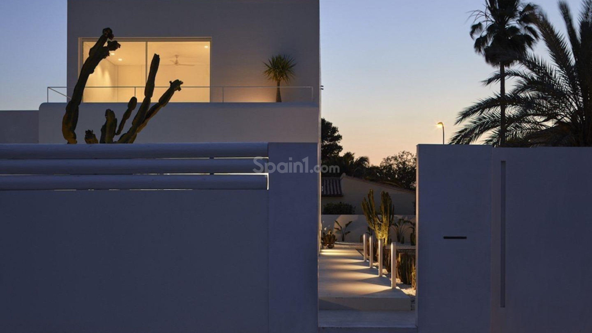 Nueva construcción  - Villa -
Estepona
