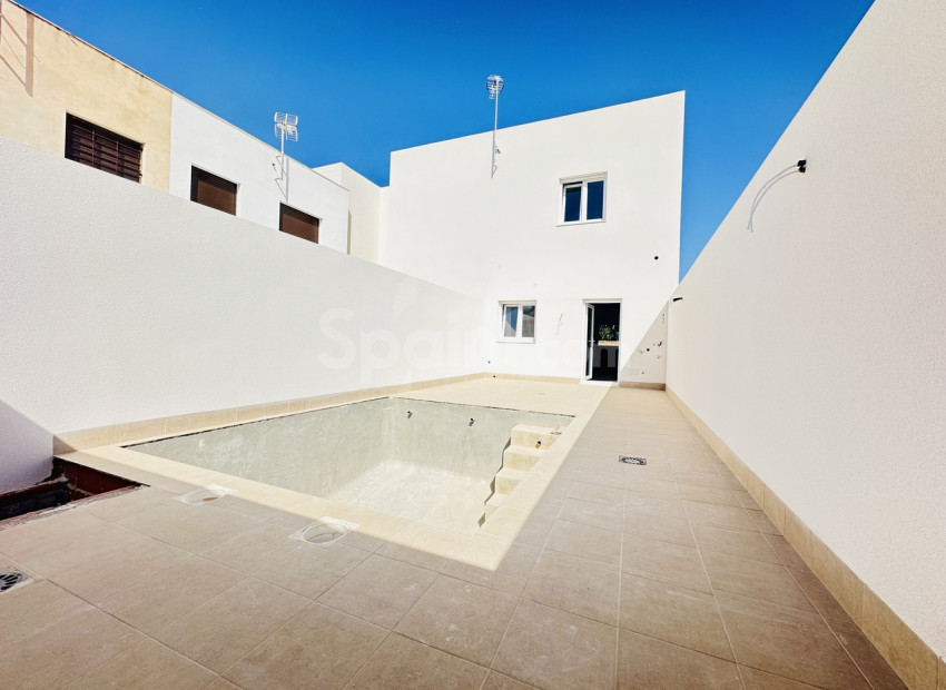 Nueva construcción  - Villa -
Pilar de la Horadada