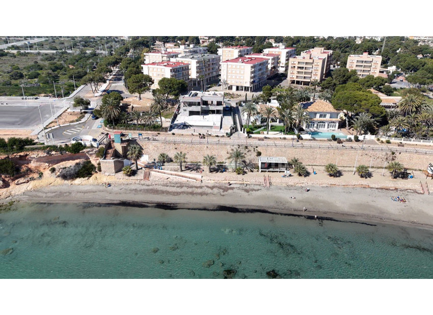 Nueva construcción  - Villa -
Punta Prima