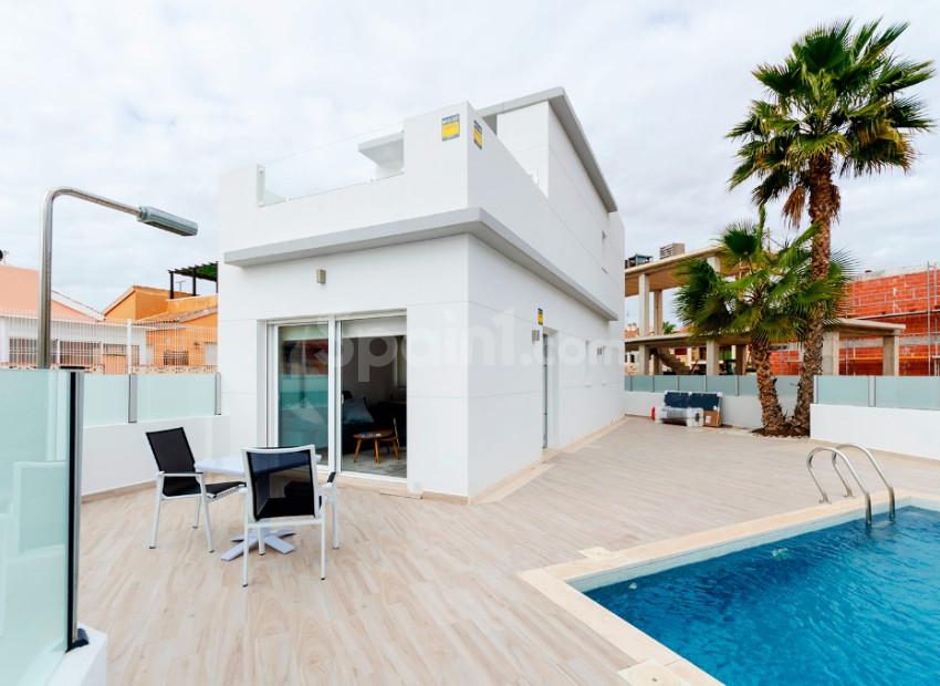 Nueva construcción  - Villa -
Torrevieja - Torreta