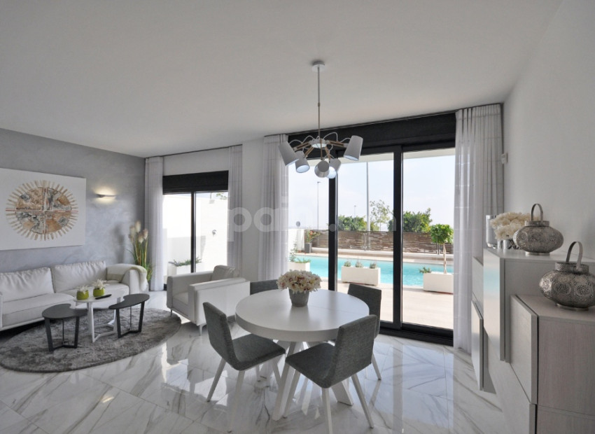 Nybygg - Villa -
San Miguel de Salinas