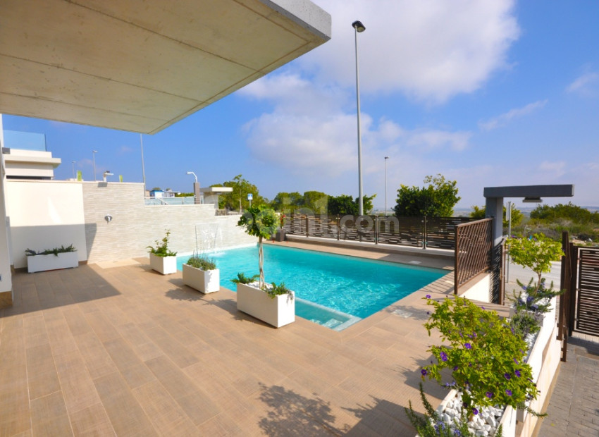 Nybygg - Villa -
San Miguel de Salinas